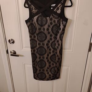 Enfocus Studio Black and Cream Lace Midi Dress